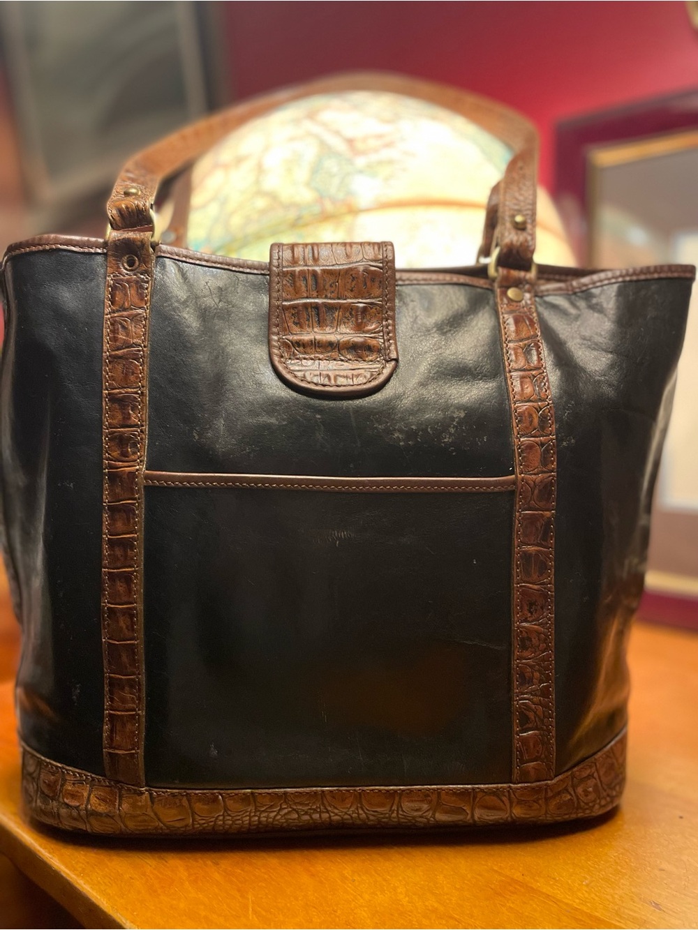 Vintage BRAHMIN Tuscan Leather Tote Black with Brown Crocodile-Embossed Trim - Picture 3 of 11